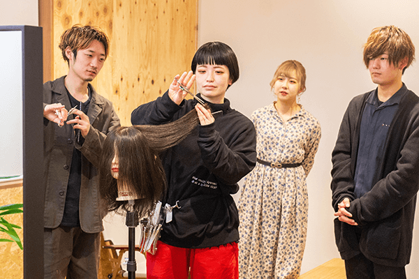 アカデミー制度